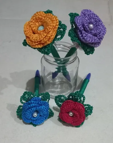 Caneta personalizada de crochê 