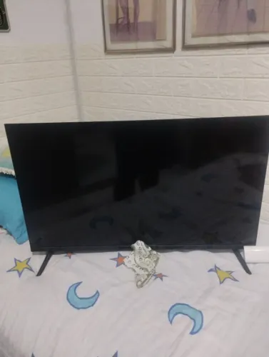 Tv OAC 32 " com defeito