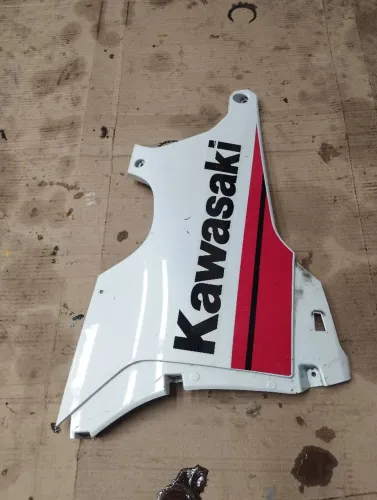 Carenagem Lateral Kawasaki zx10r 22 original 