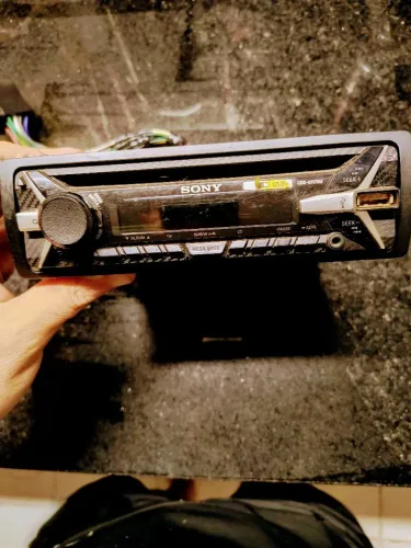 Som Automotivo Sony CDX-G funcionando perfeitamente sem controle.11700