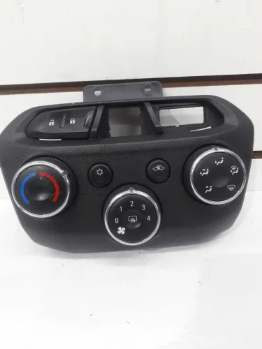 Comando De Ar Gm Onix Prisma 2011 A 2014 Original 