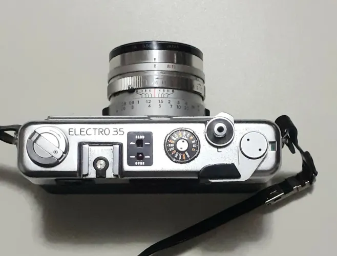Câmera fotográfica Yashica Electro 35 GSN