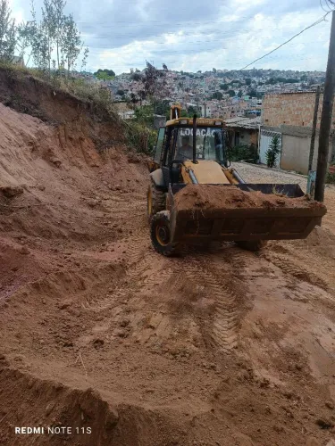 Limpeza de lote/terreno/ Demolição