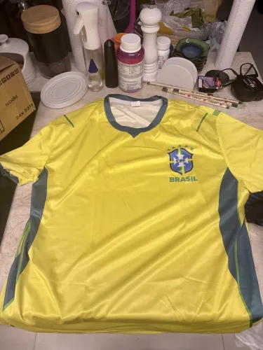 Camisa Brasil 2026 amarela. Unissex. 