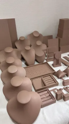 40 expositores rosê para joias