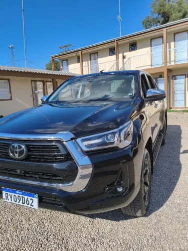 Toyota Hilux CD SRX 4X4 2.8 TDI 16V Diesel Aut. 2023