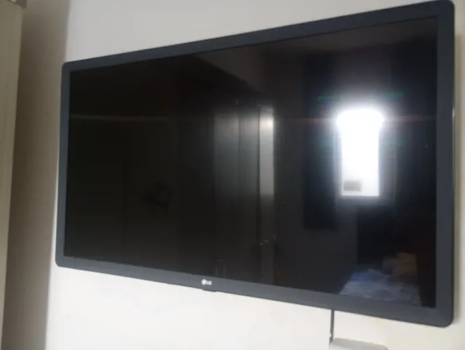 TV LED SMART 32" LG