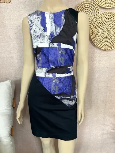 Vestido alfaiataria Calvin Klein 