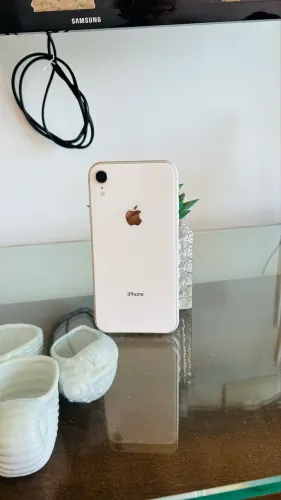 IPHONE XR + CASES + PELÍCULA 