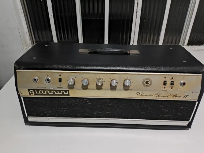 Amplificador Gianinni Cabeçote Valvulado Thunder Sound Bass II.<br>
