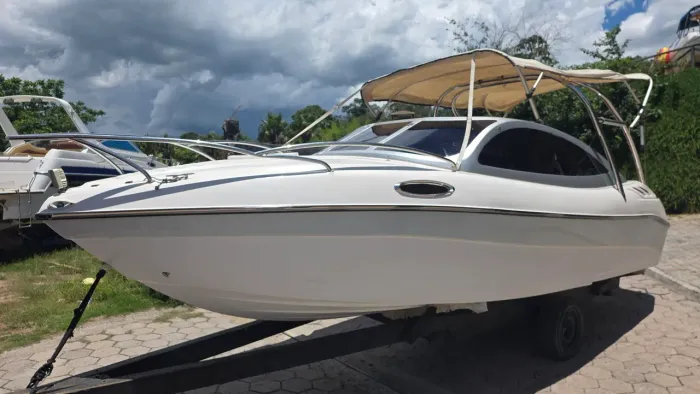 Fs 220 ano 2009 Motor mercruiser 4.3 v6 rabeta alpha
