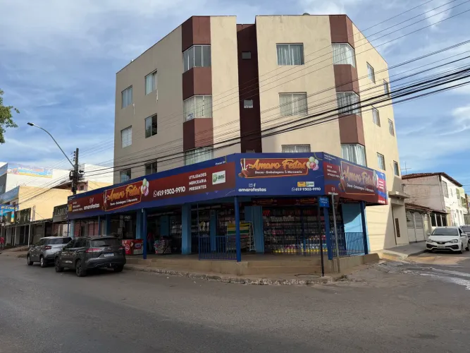 VENDO PRÉDIO COM 9 APARTAMENTOS E UMA LOJA