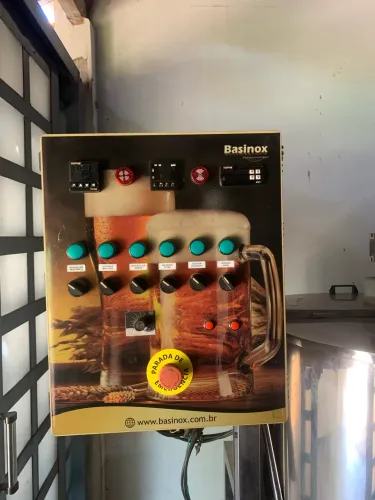 Cozinha cerveja artesanal + Fermentador autorefrigerado