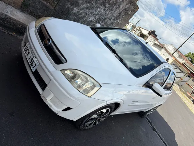 Chevrolet Corsa Sed. Premium 1.4 8V Econoflex 4P 2012