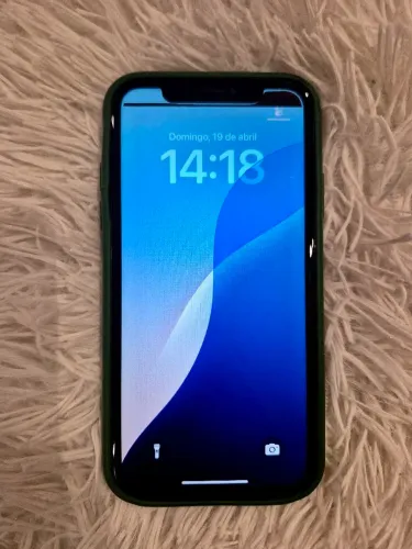 iPhone XR Preto - Usado - Com leve falha no display