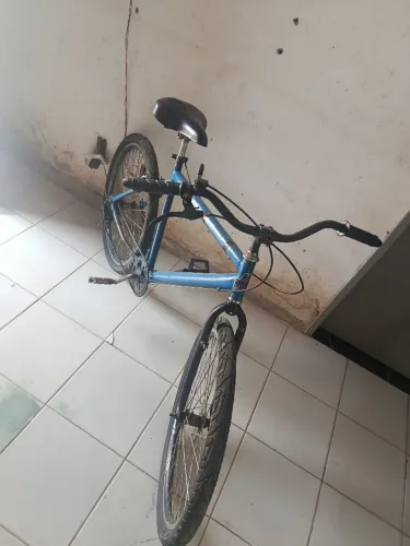 Bicicleta aro 26 pra vender ou troca em algo do meu interesse