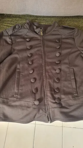 Jaquetinha verde estilo militar