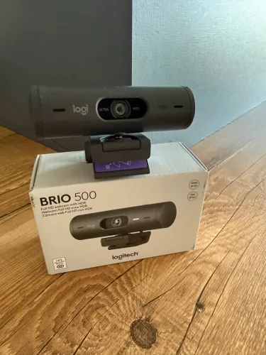 Logitech Brio 500 Full HD - Estado de Nova - R$ 350
