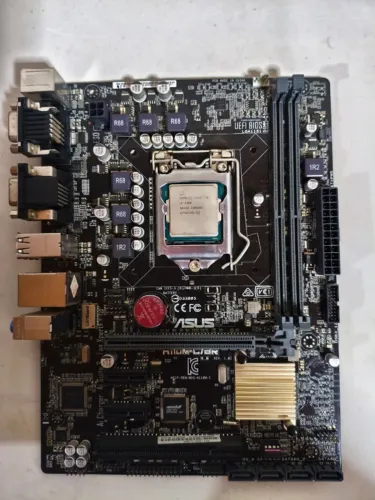 Placa mãe com processador
