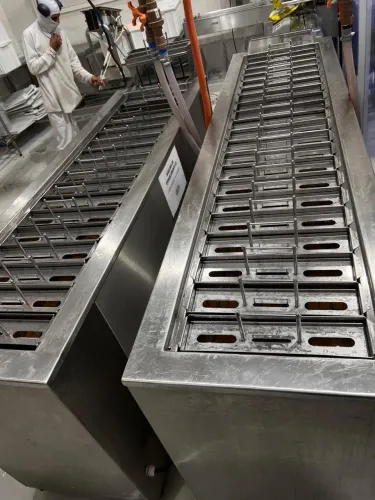 Maquinas para fabricaçao de picolé/gelo saborizado