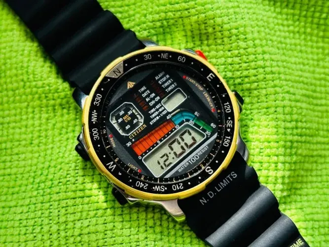 Citizen Windsurf D060 Excelente Série Ouro Estado C/ Wingman (Usado)