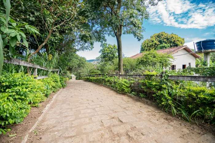 ATENÇÃO INVESTIDORES - ÁREA URBANA, 40.000m²! PEQUENO ACLIVE. DOCUMENTAÇÃO CRISTALINA!!!