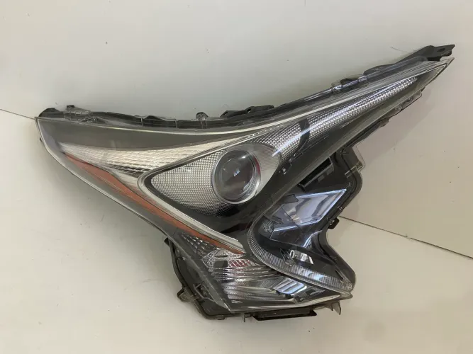 Farol Toyota Prius 2016 2017 2018  Lado Direito Original 