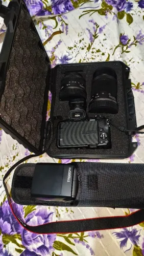 Kit R50 + Lente Rf 55-210mm + RF 18-45mm + Flash Godox Tt 685cc li + Bateria extra