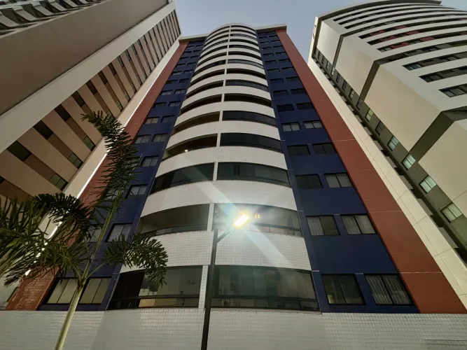 Aluga-se apartamento na orla de Petrolina com vista Rio 