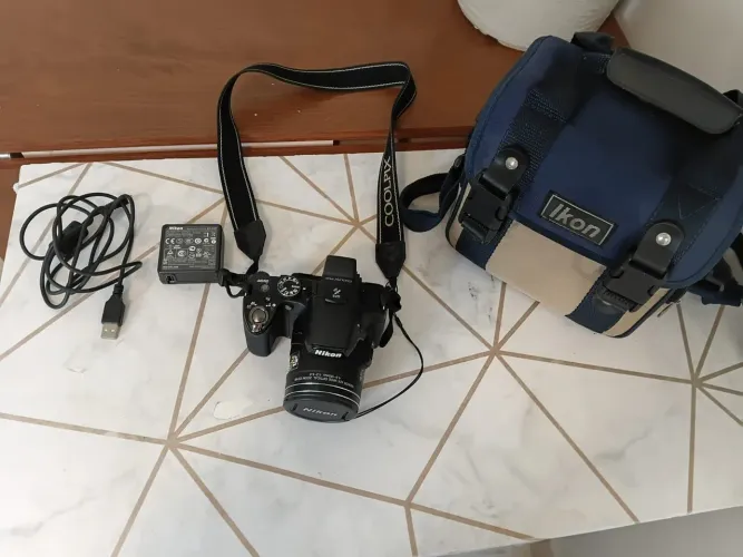 Camera Nikon coolpix P510 Superzoom 42x + carregador + bolsa Ikon