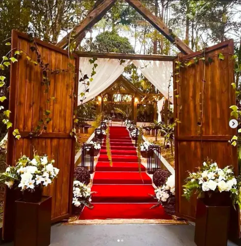 Belíssima chácara Ideal para Eventos, buffet restaurante temático e confraternizações de e