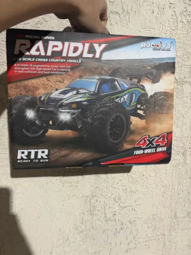 Carro 4 x 4 - 50 Km/h - Super Preço