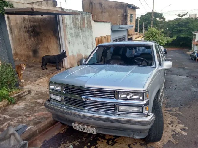 Chevrolet Silverado G. Blazer Dlx/ STD 4.2 Dies.tb 1999