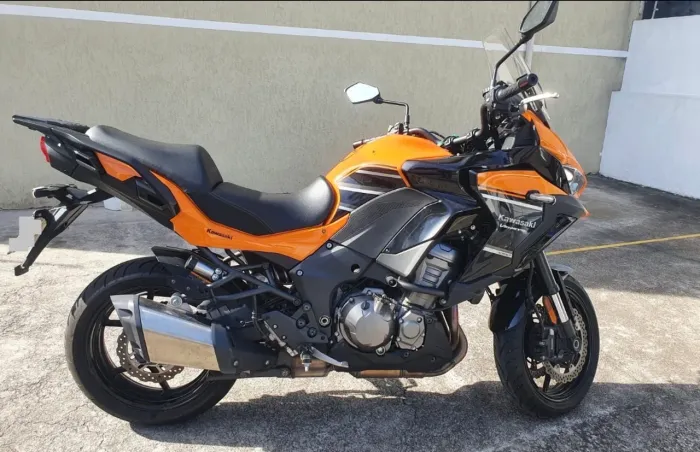 Moto Kawasaki versys 1000 cc