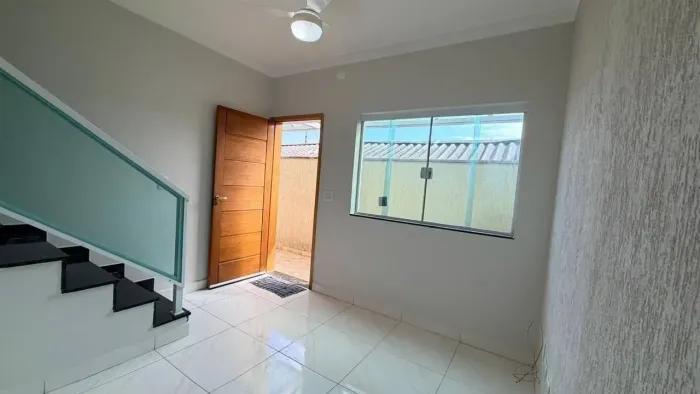 Vende sobrado com 2 quartos em Cidade São Mateus - São Paulo - SP