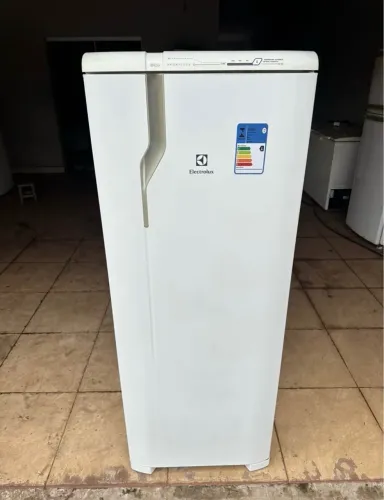 Geladeira Electrolux Frost Free Semi nova (Entrego)