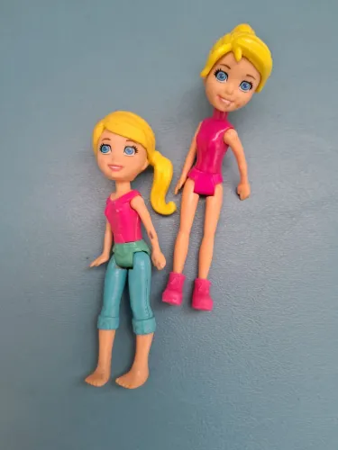 2 boneca polly por 15 Reais