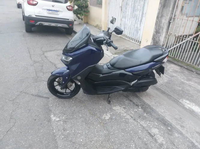 Moto Nmax