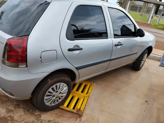 Fiat Palio 1.0 Economy Fire Flex 8V 4P 2013