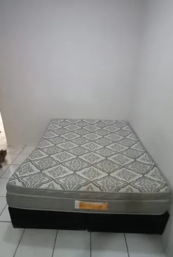 VENDA URGENTE!! Cama Quee com box