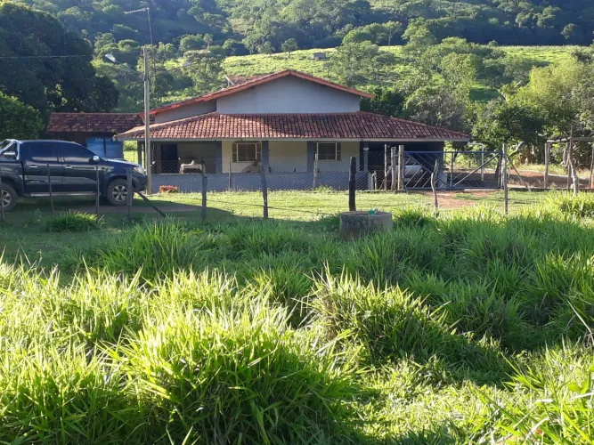 Sitio Formado,Casa 4 quartos de Lage,Varanda,Poço ,1 Hectares Irrigado....
