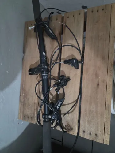 Guidon ITM, com freio Level Sram
