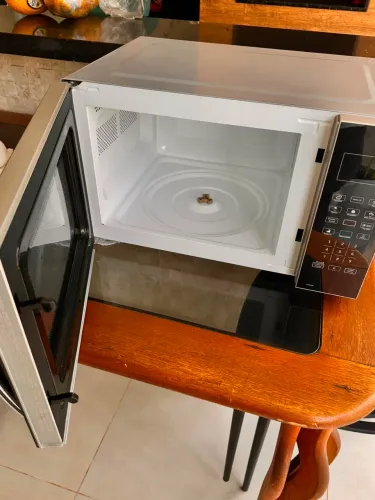 Microondas Philco 34L NOVO