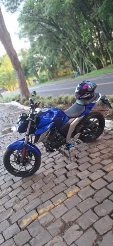 FZ 25 impecável