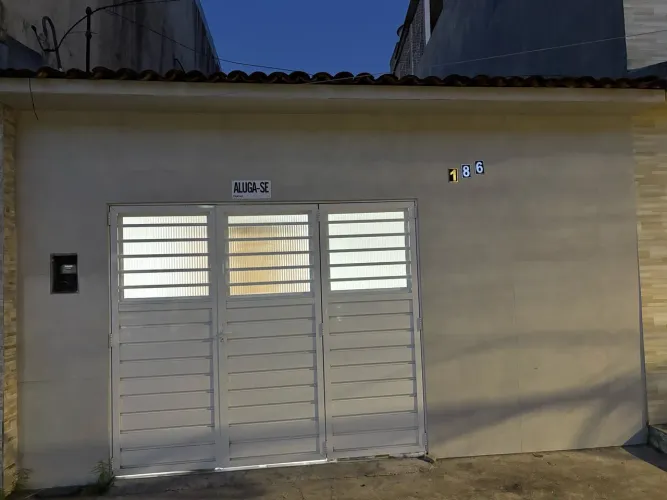 CASA PARA ALUGAR NO VERGEL