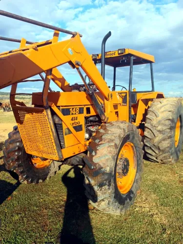 Valmet 148 com Lâmina Concha e grade