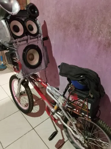 Bicicleta e microfone