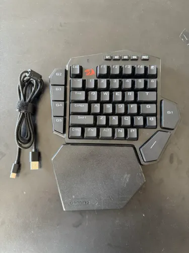 Teclado Mecânico Gamer - Red Dragon DITI X
