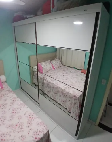 guarda-roupa casal