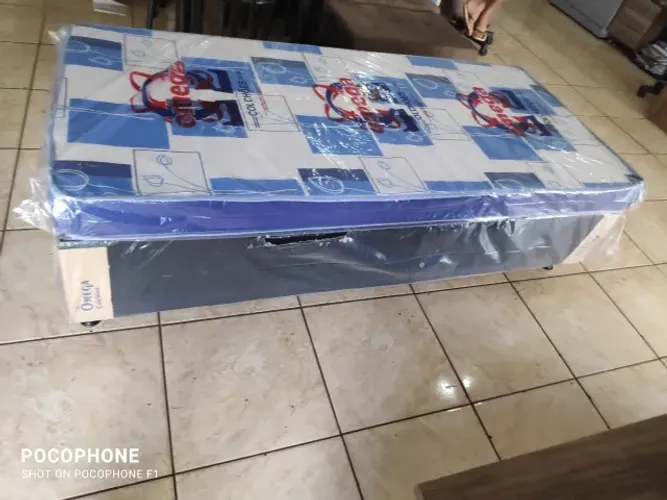 CAMA MAIS COLCHÃO SOLTEIRO. NOVOS